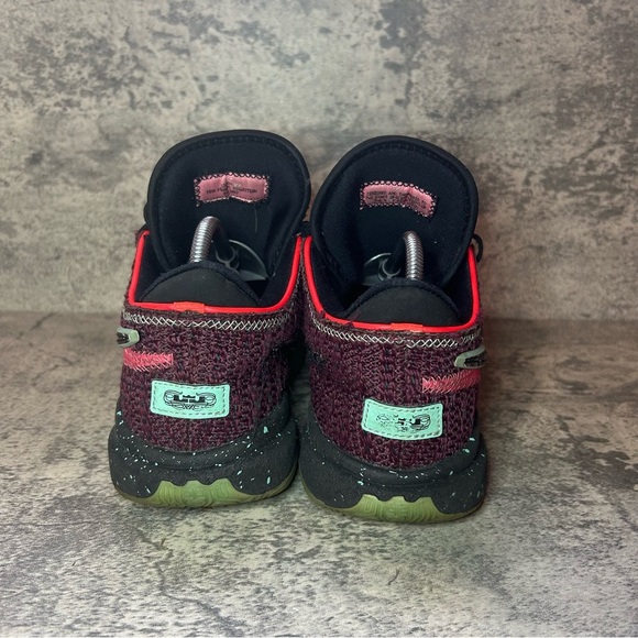 Nike Lebron XX SE Basketball Sneakers FB8974-600 Womens sz 8 Red/Green - Picture 4 of 6